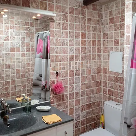 Appartement à Avec Piscine